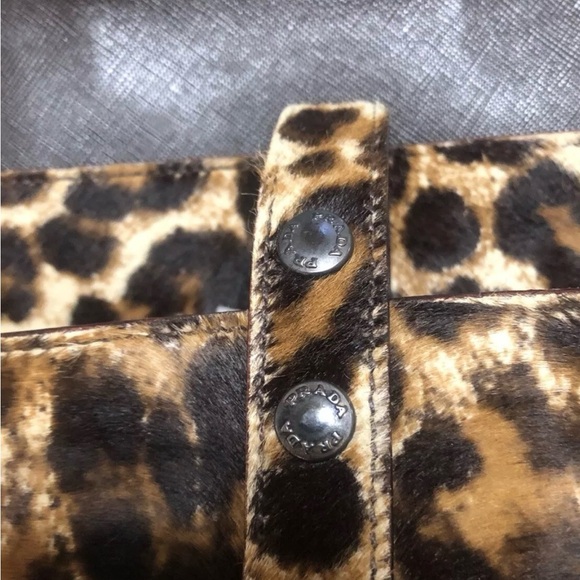 ♥️ PRADA MESSENGER BAG ♥️ NWOT AWESOME BAG! - Picture 3 of 12